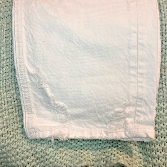 ZARA HIGH WAISTED DISTRESSED WHITE JEANS BOYFRIEND FIT - Picture 6 of 6